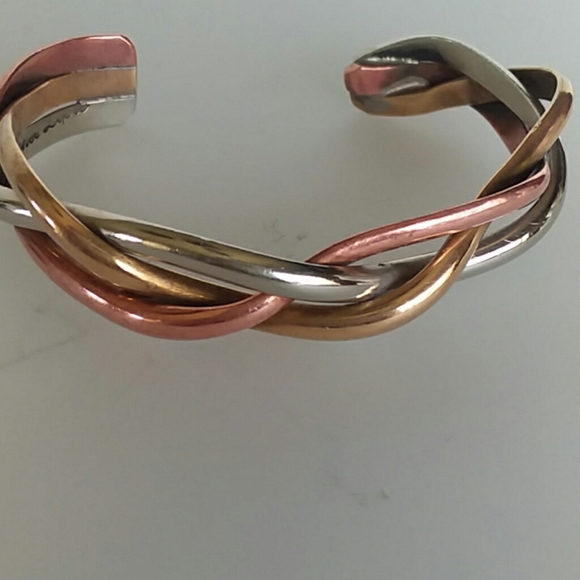 Jewelry - Bracelet